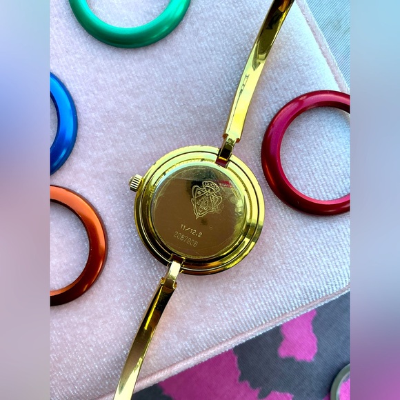 Gucci bangle watch with beautiful faces❤️💚💙🤍🧡 - Picture 14 of 15
